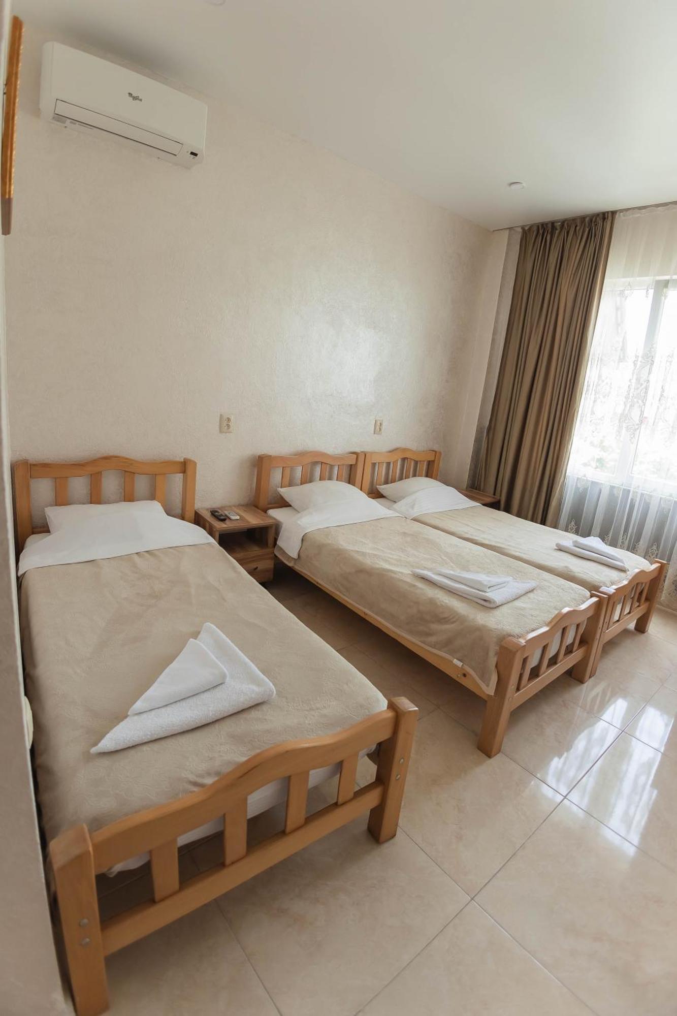 Guest House Ocean Force Batumi Exterior foto